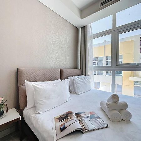 Key View - Aquilegia Villa, Damac Hills Dubai Bagian luar foto